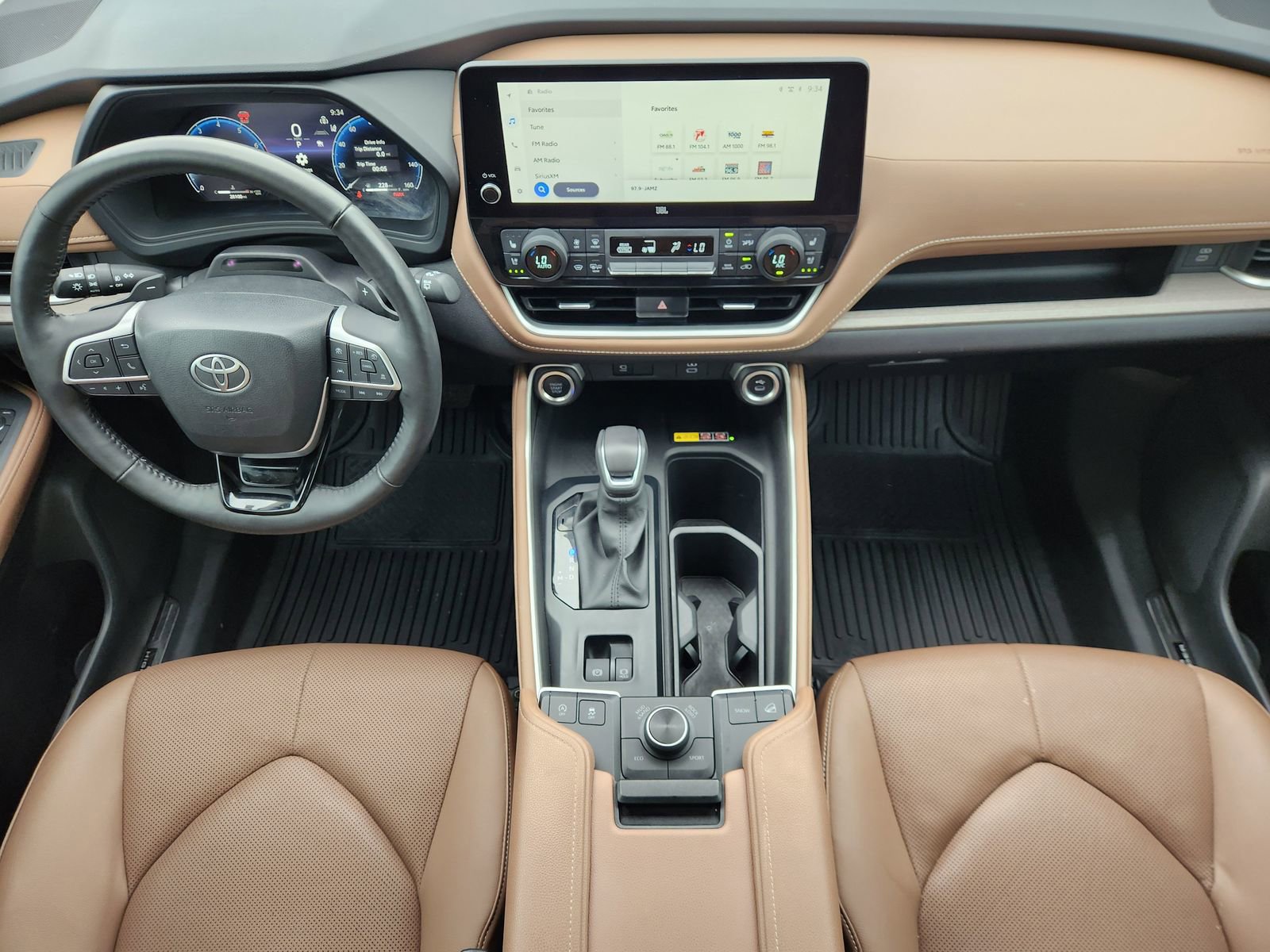 Used 2025 Toyota Grand Highlander AWD image 30