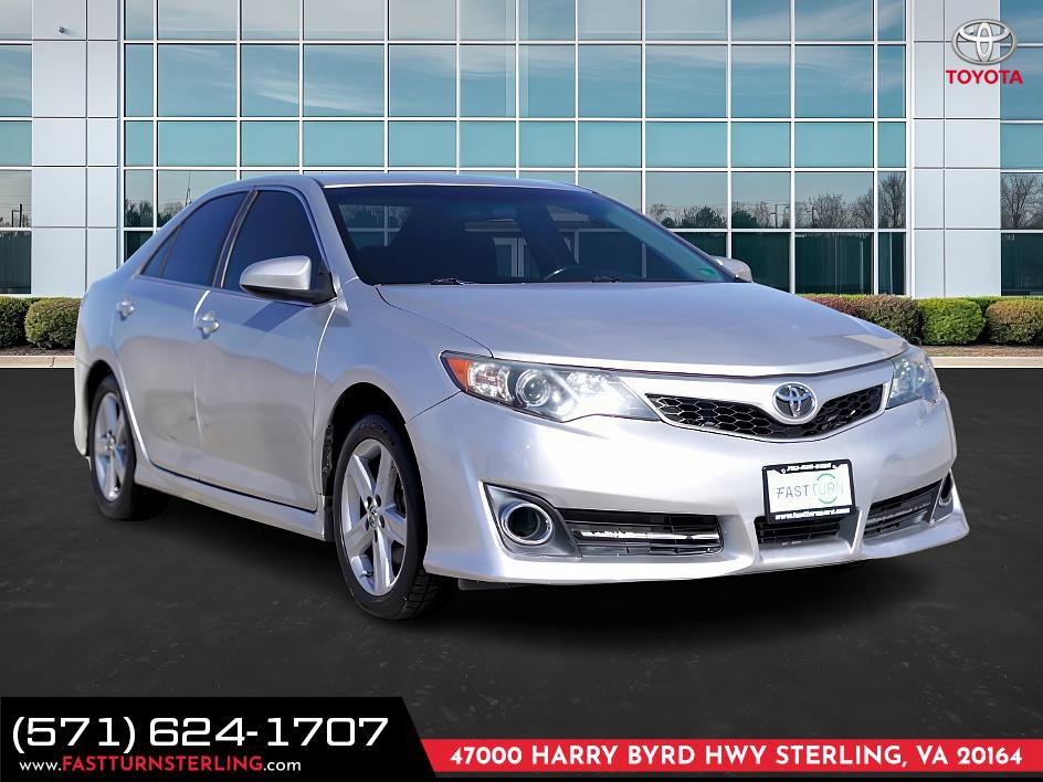 Used 2014 Toyota Camry SE