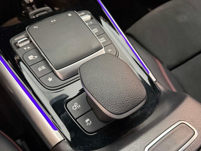 Certified 2022 Mercedes-Benz GLA 35 AMG 4MATIC image 31