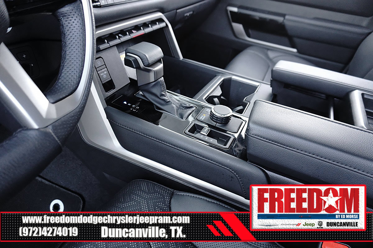 Used 2024 Toyota Tundra Limited w/ Power Package AWD/4WD image 32