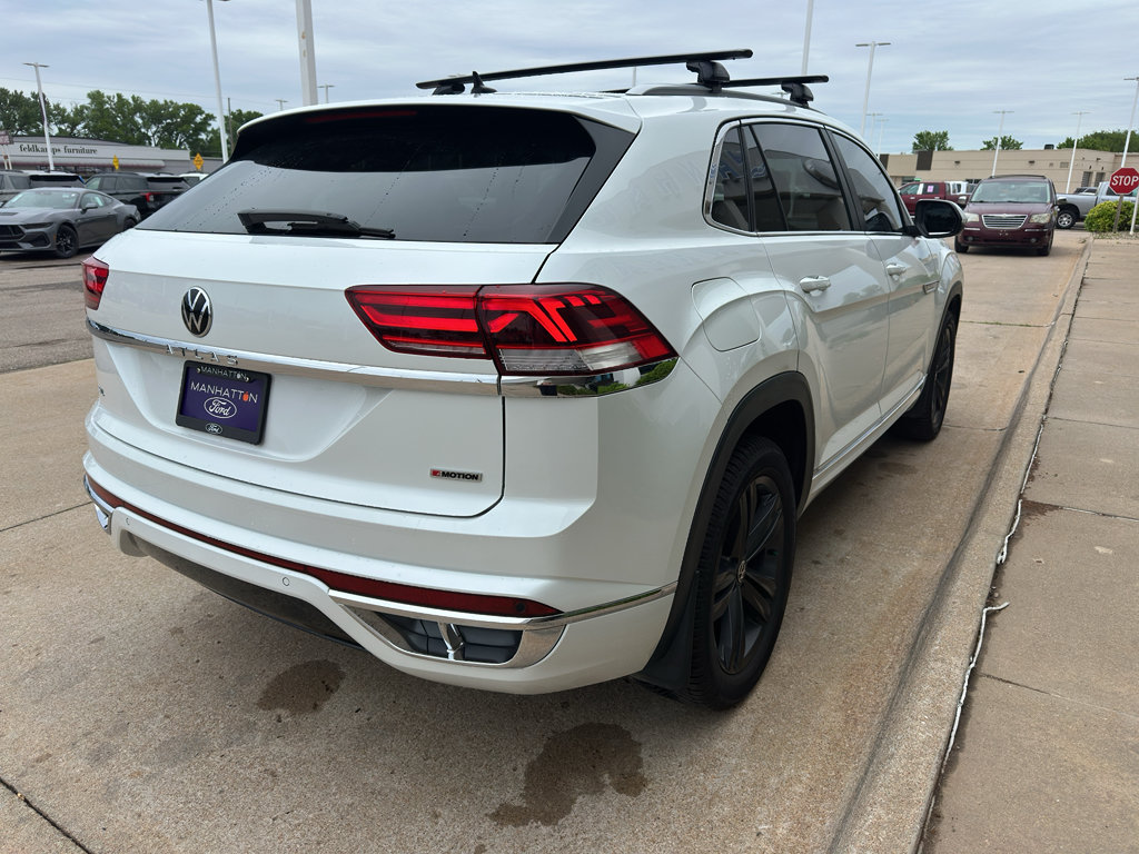 Used 2022 Volkswagen Atlas Cross Sport SEL R-Line AWD/4WD image 5