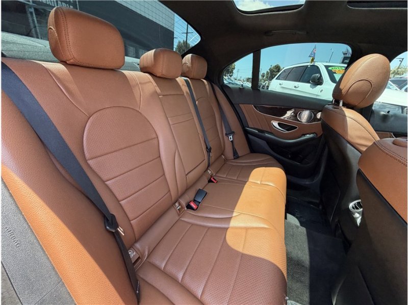 Used 2019 Mercedes-Benz C 300 Sedan image 31