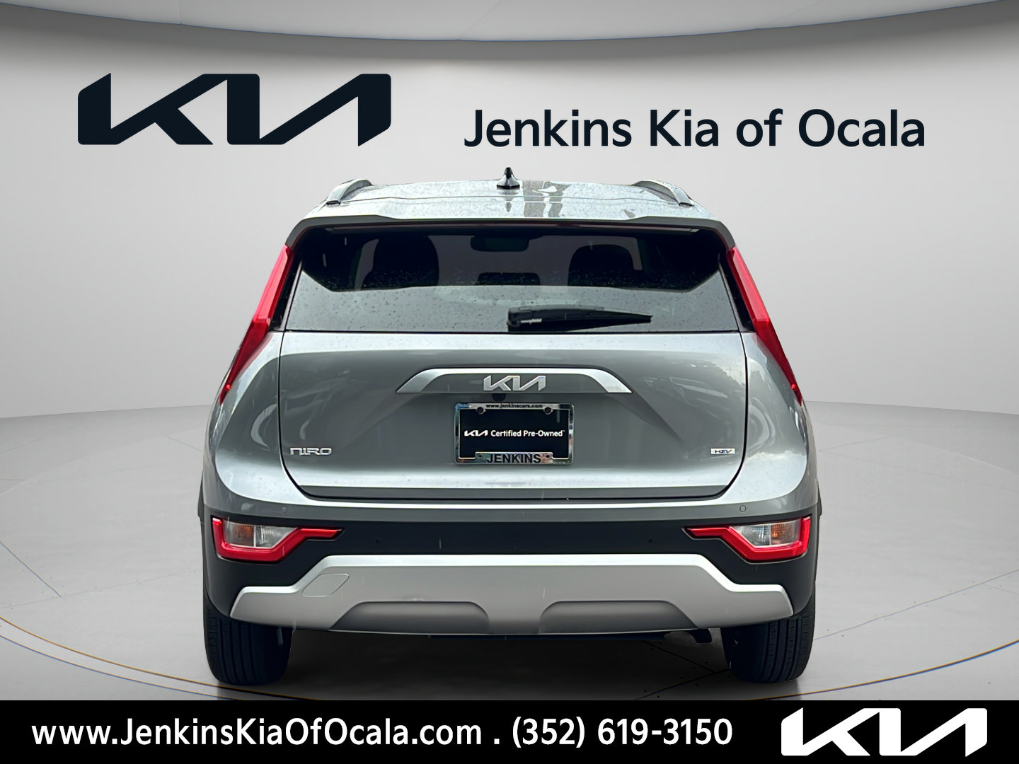 Used 2024 Kia Niro EX FWD image 4