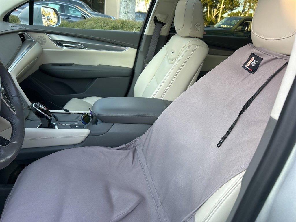 Used 2017 Cadillac XT5 Luxury w/ Driver Awareness Package image 15