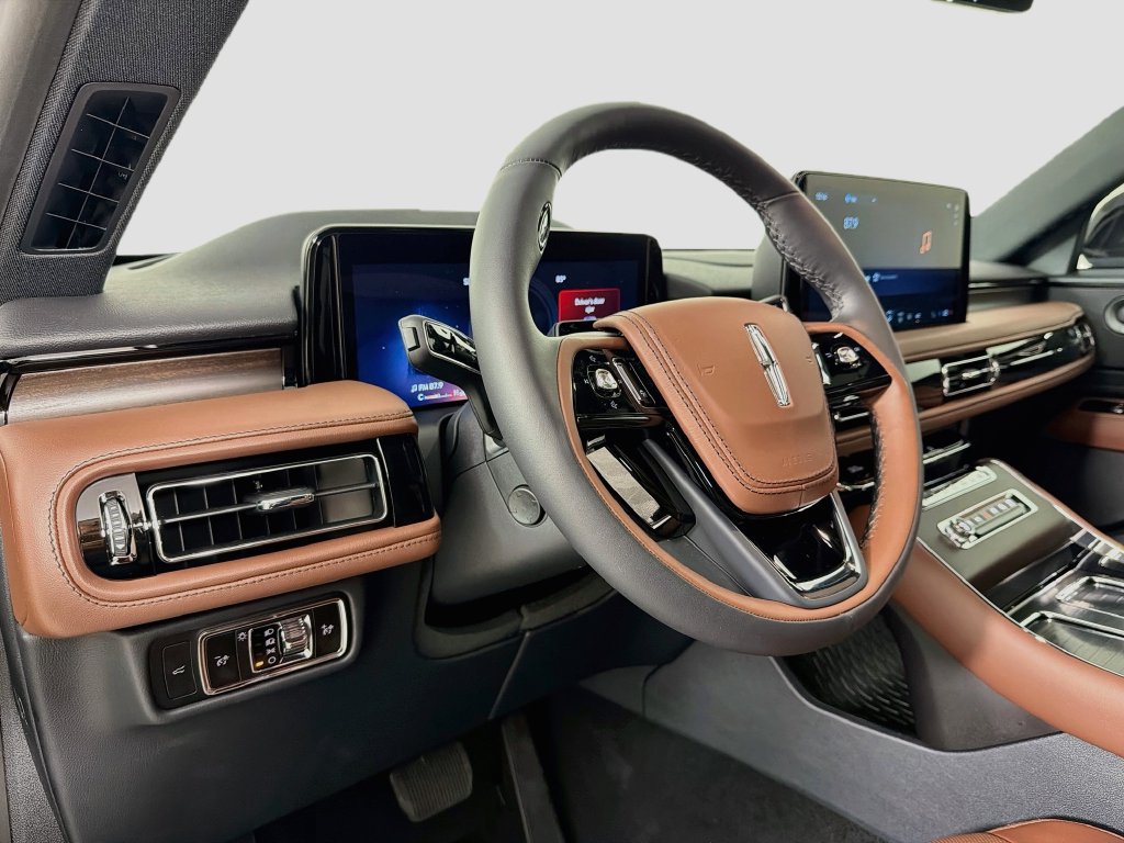 New 2026 Lincoln Aviator Reserve w/ Illumination Package RWD image 9