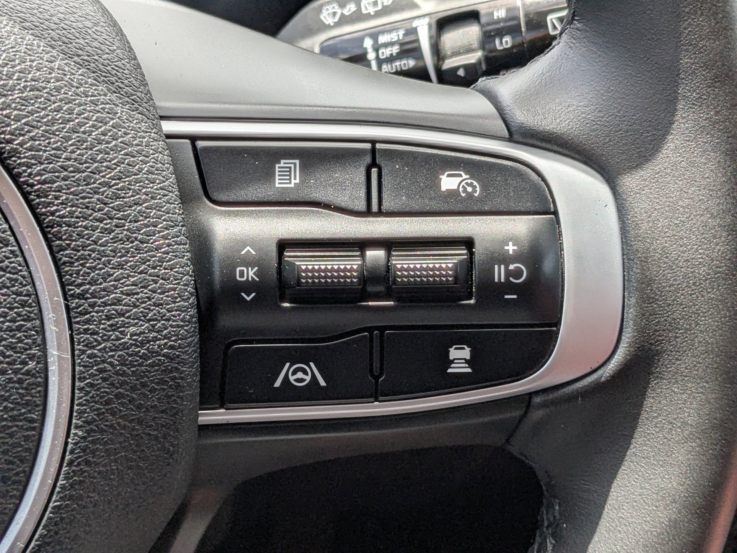 Used 2023 Kia Sportage SX image 26
