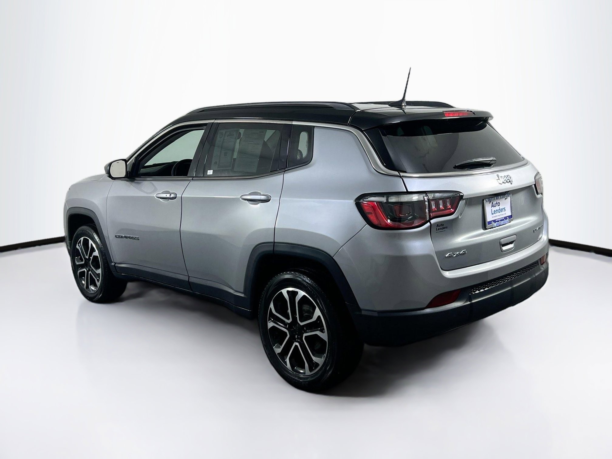 Used 2022 Jeep Compass Limited image 7