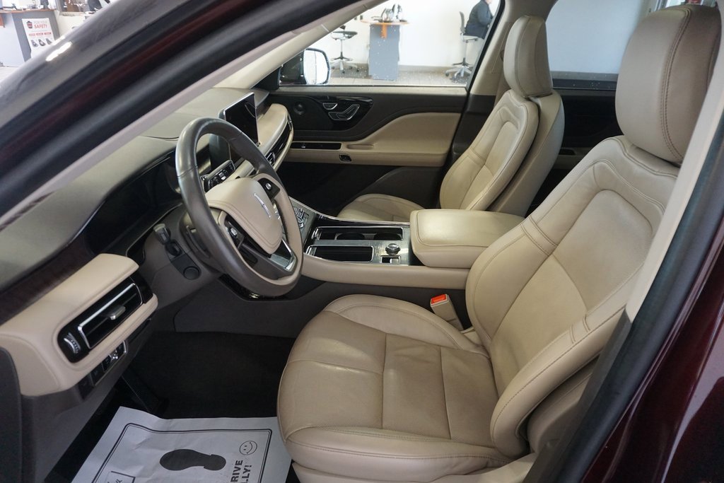 Used 2022 Lincoln Aviator Reserve w/ Equipment Group 201A image 21