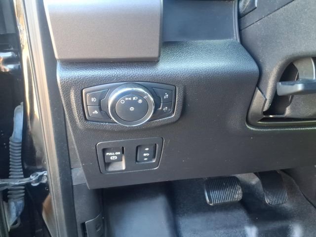 Used 2016 Ford F150 XLT w/ Equipment Group 302A Luxury image 17