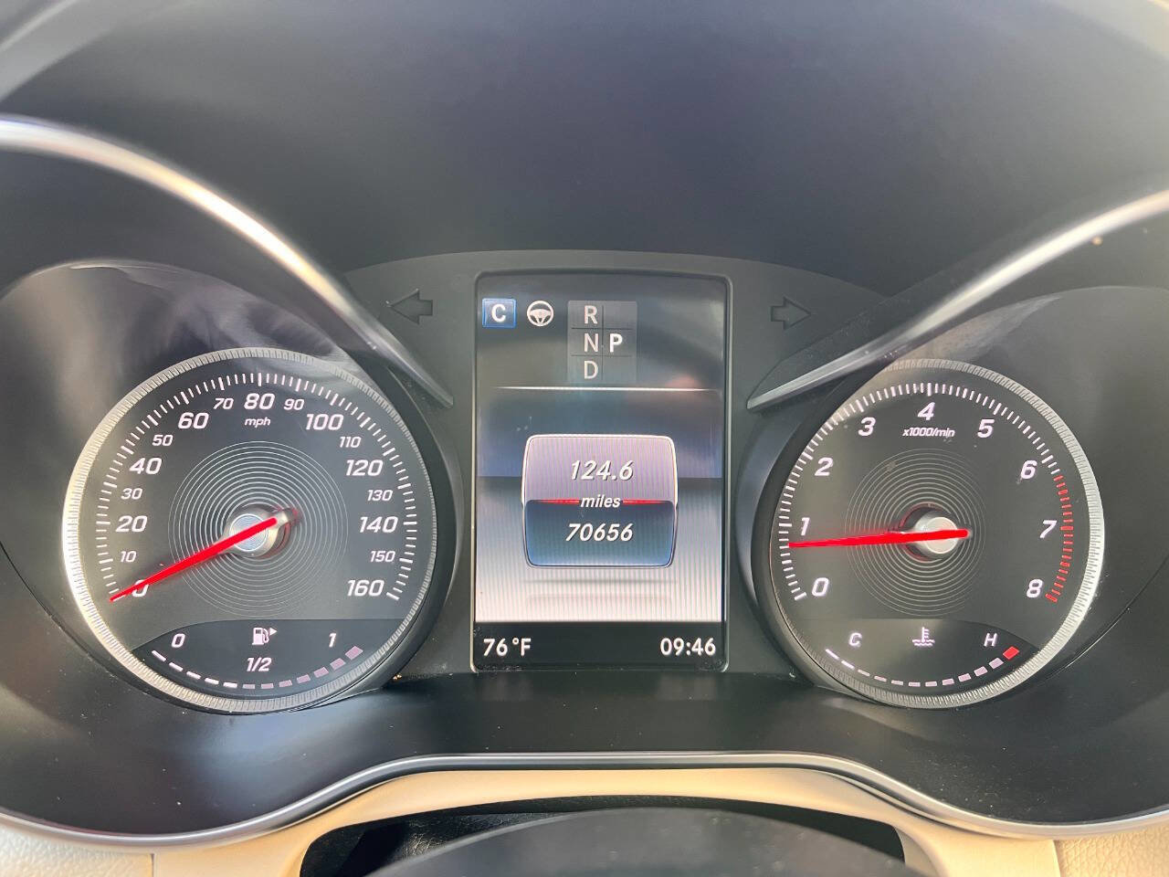Used 2018 Mercedes-Benz GLC 300 4MATIC image 11