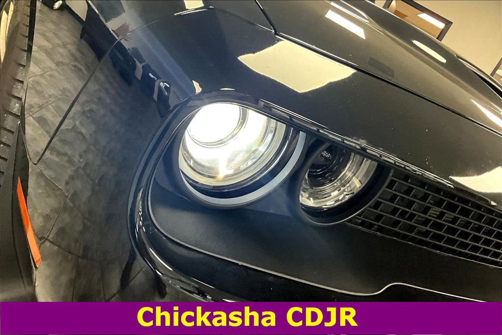 Used 2016 Dodge Challenger SRT Hellcat image 27