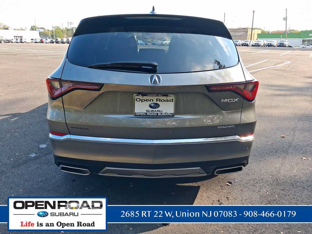 Used 2025 Acura MDX w/ Technology Package AWD/4WD image 4