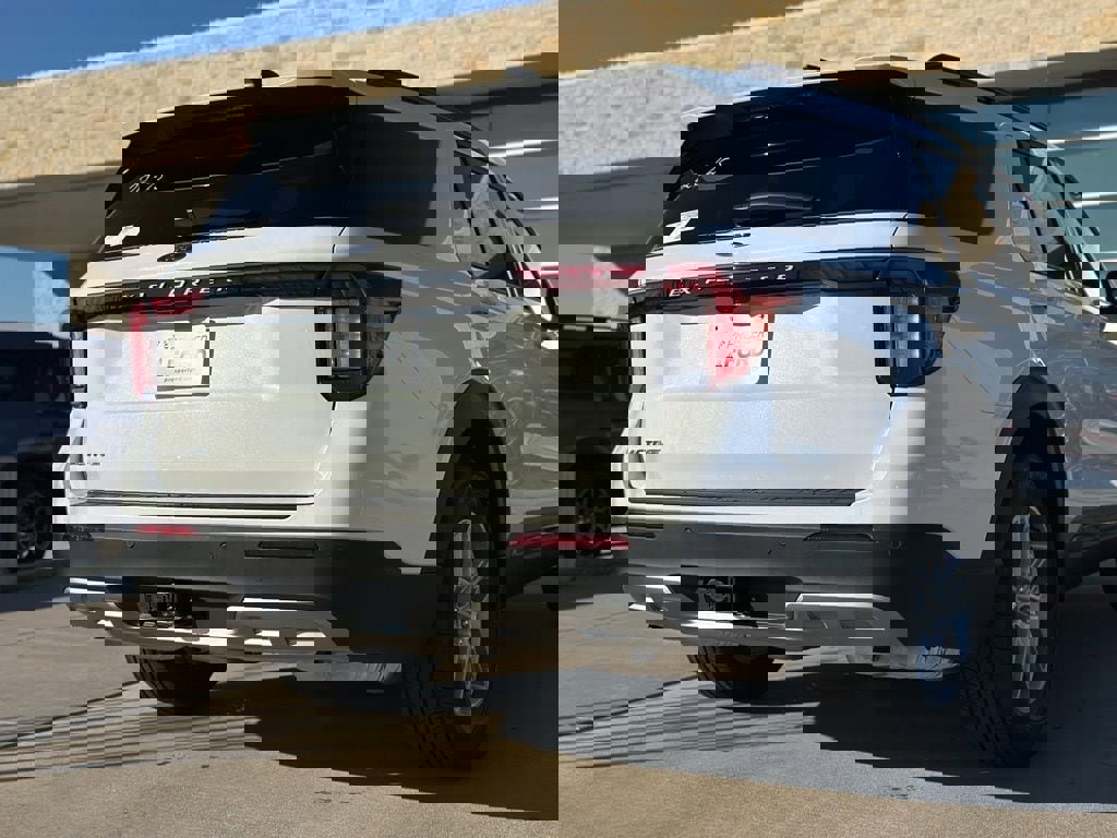 New 2026 Ford Explorer Active w/ Active Comfort Package image 62