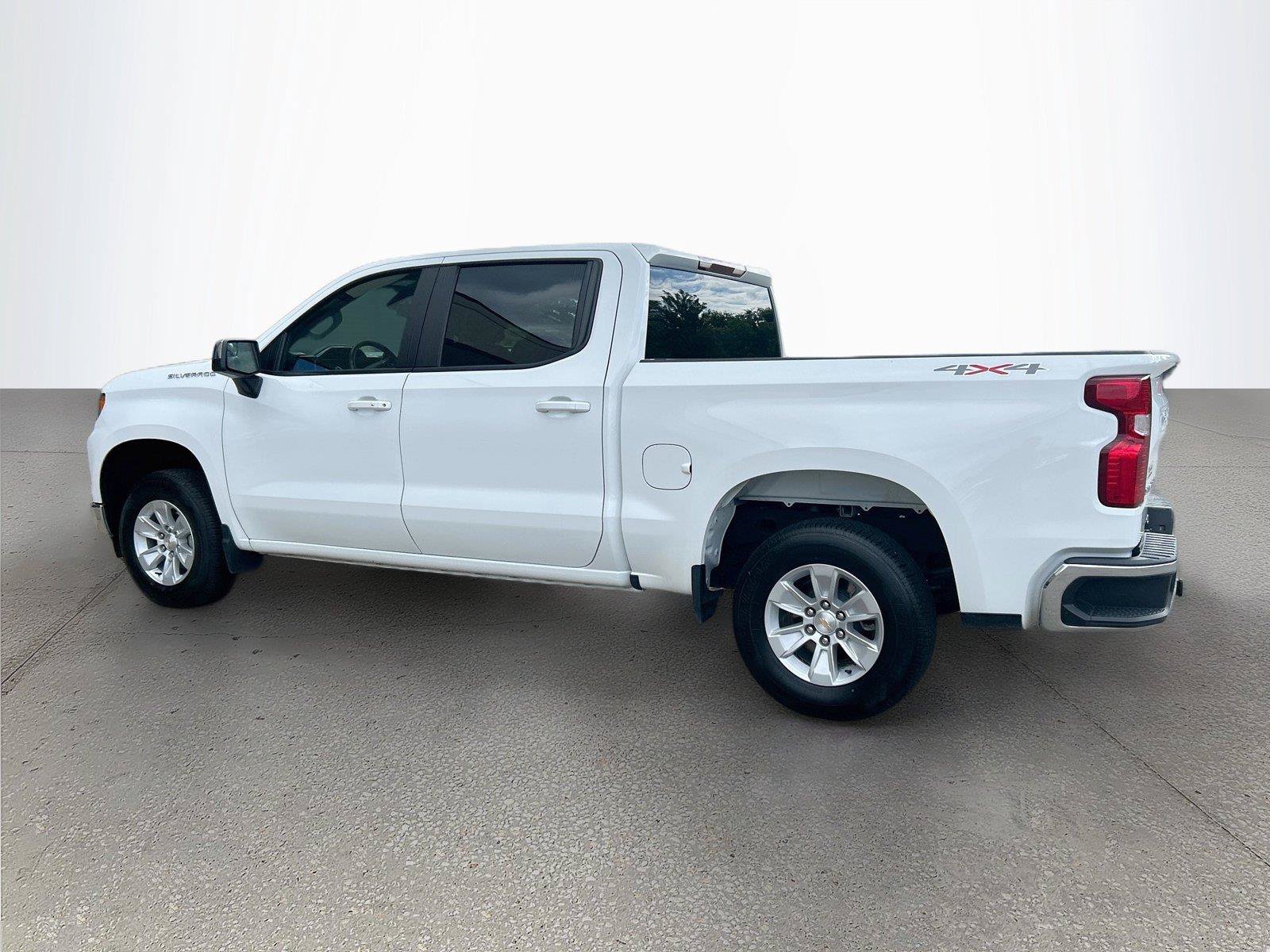 Used 2025 Chevrolet Silverado 1500 LT AWD/4WD image 6