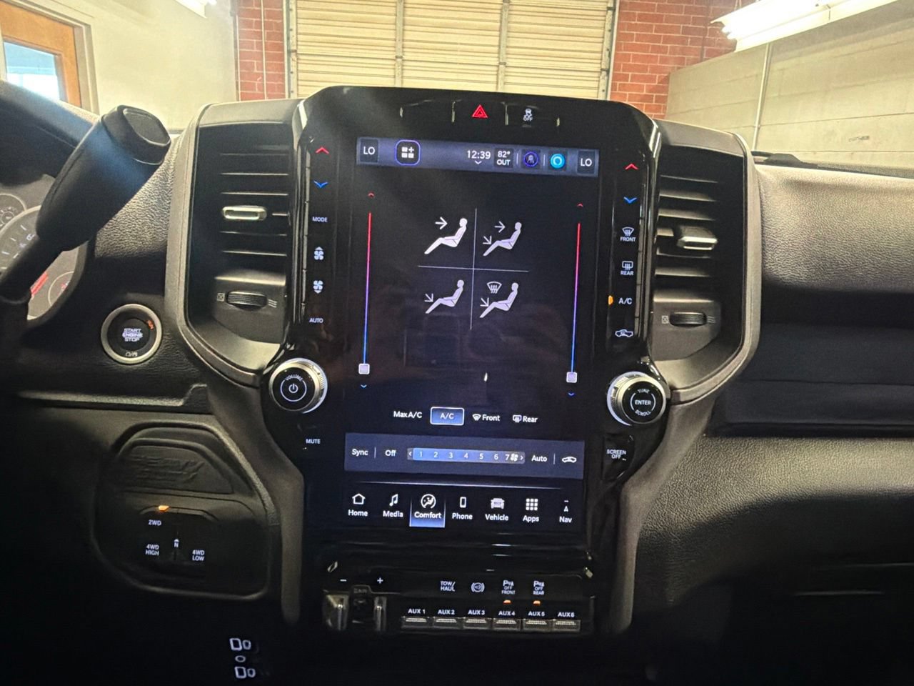 New 2026 RAM 3500 Tradesman AWD/4WD image 17
