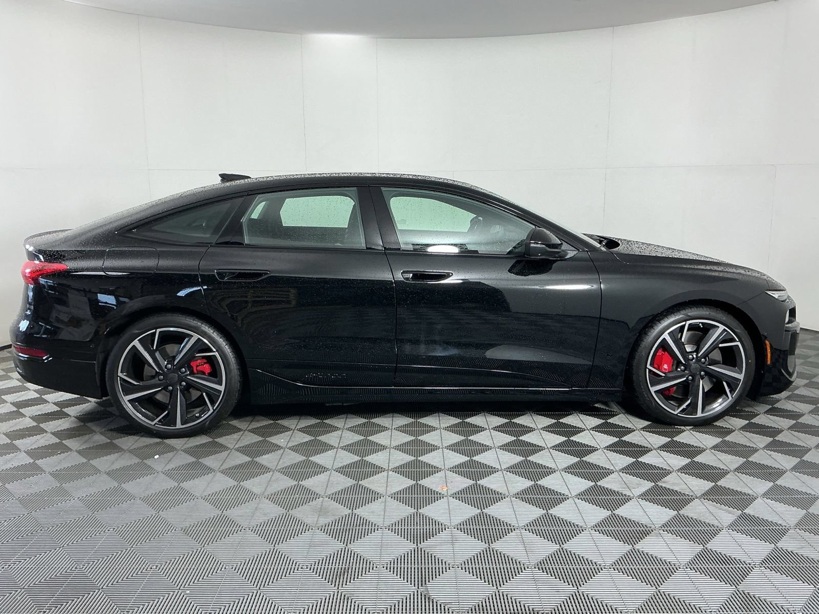New 2027 Audi S6 e-tron Prestige AWD/4WD image 9