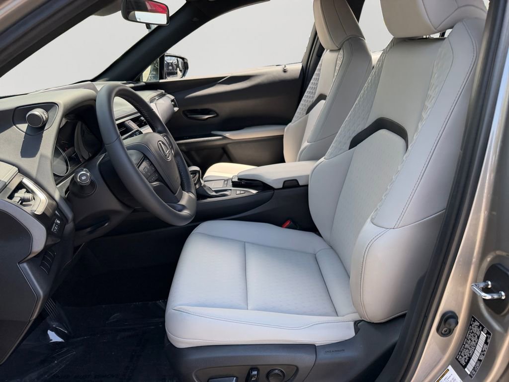 Certified 2020 Lexus UX 250h w/ Accessory Package AWD/4WD image 15