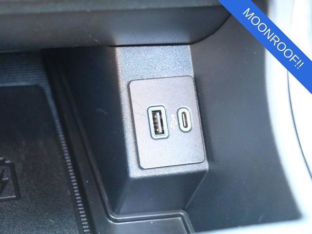 Used 2024 Ford Edge Titanium w/ Equipment Group 301A image 26