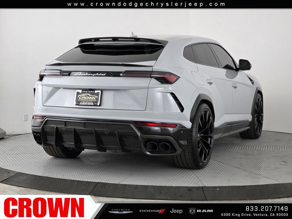 Used 2022 Lamborghini Urus AWD/4WD image 7