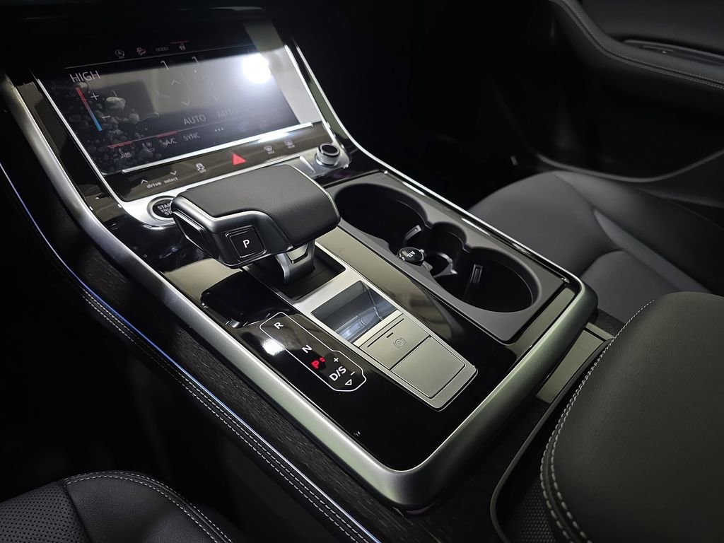 New 2026 Audi Q8 Premium Plus image 24