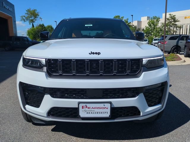 New 2026 Jeep Grand Cherokee L Summit AWD/4WD image 9