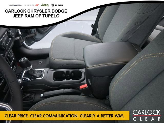 Used 2025 Jeep Wrangler Sahara image 18