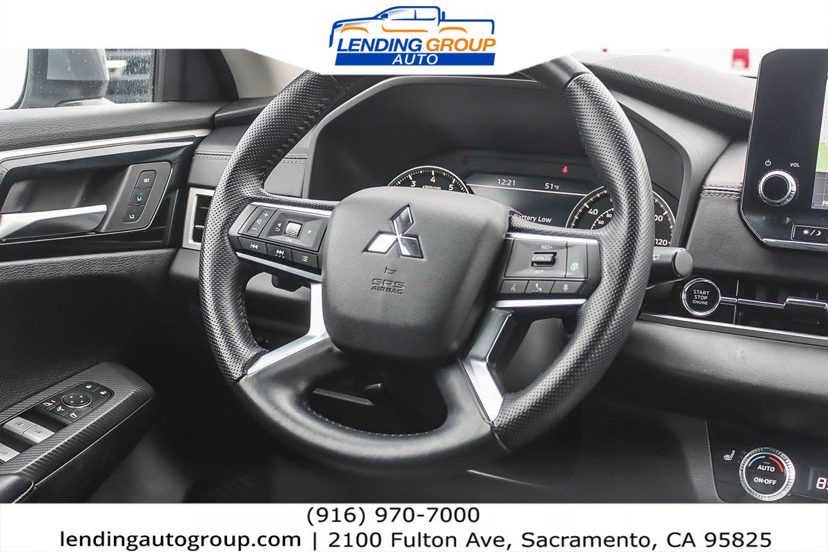 Used 2022 Mitsubishi Outlander SEL image 14