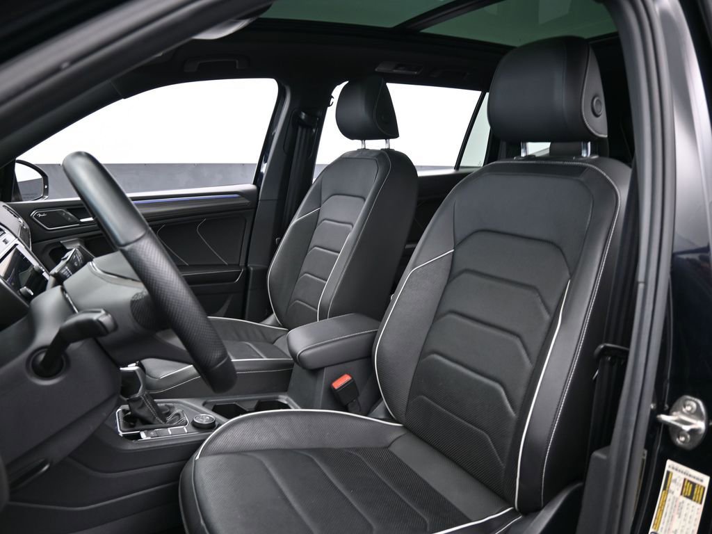 Used 2022 Volkswagen Tiguan SEL R-Line image 10