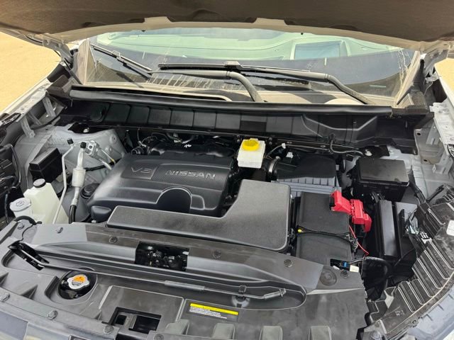 Used 2024 Nissan Pathfinder Platinum image 27