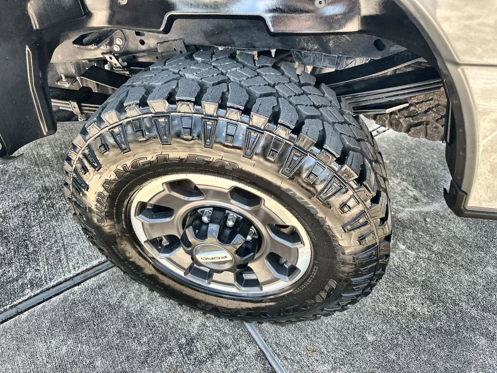 Used 2024 Ford F250 Lariat w/ Tremor Off-Road Package AWD/4WD image 6