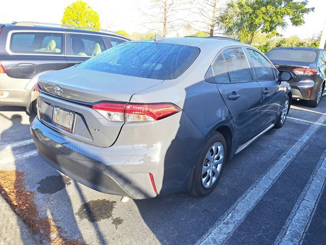 Used 2025 Toyota Corolla LE image 3