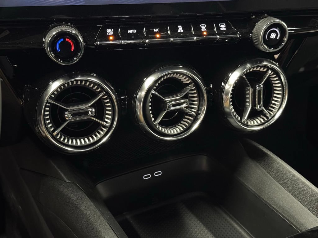 New 2025 Chevrolet Blazer EV LT AWD/4WD image 31