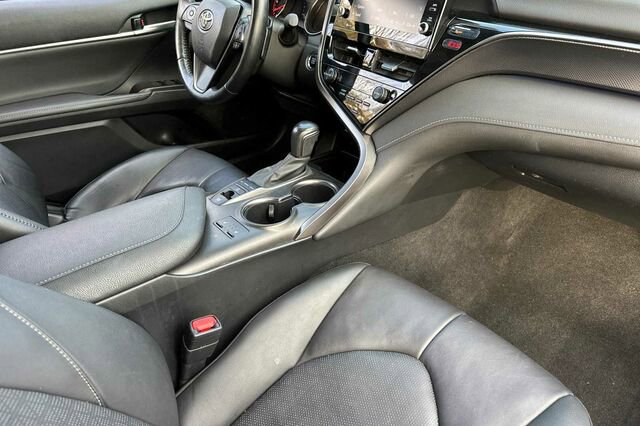 Used 2021 Toyota Camry XSE image 13