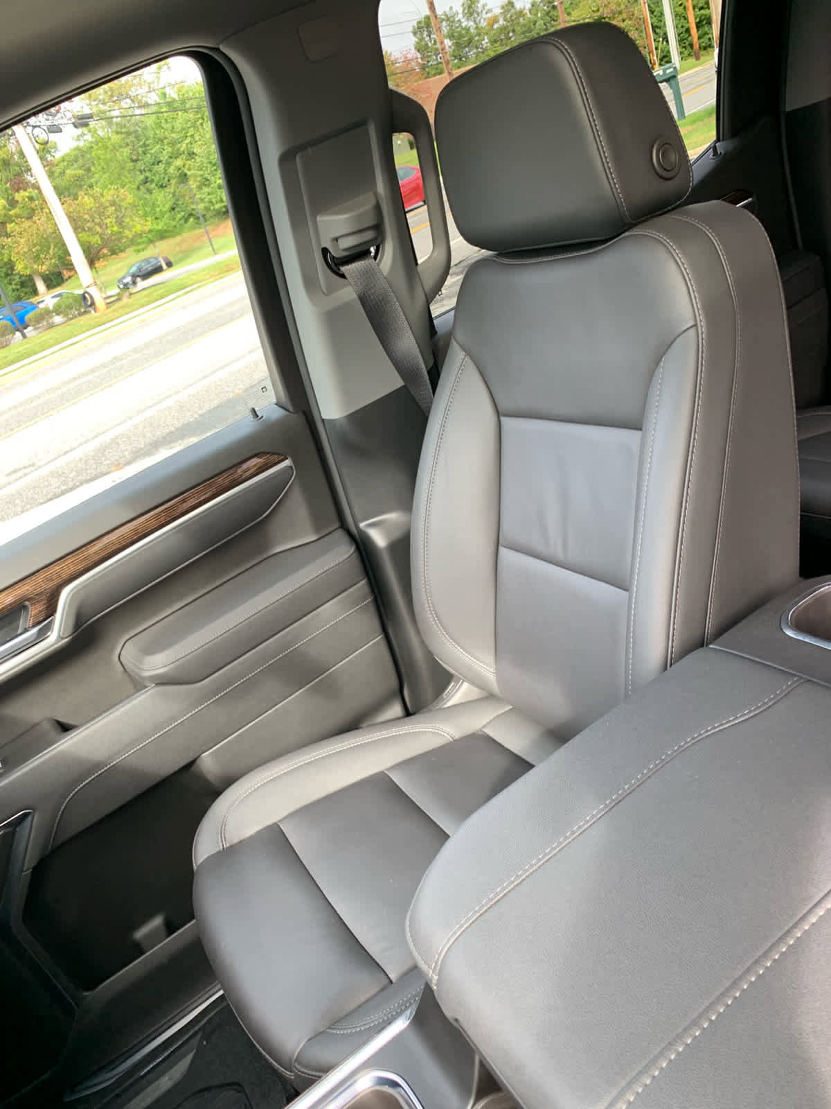 Used 2025 GMC Sierra 1500 Elevation w/ Elevation Premium Package image 19