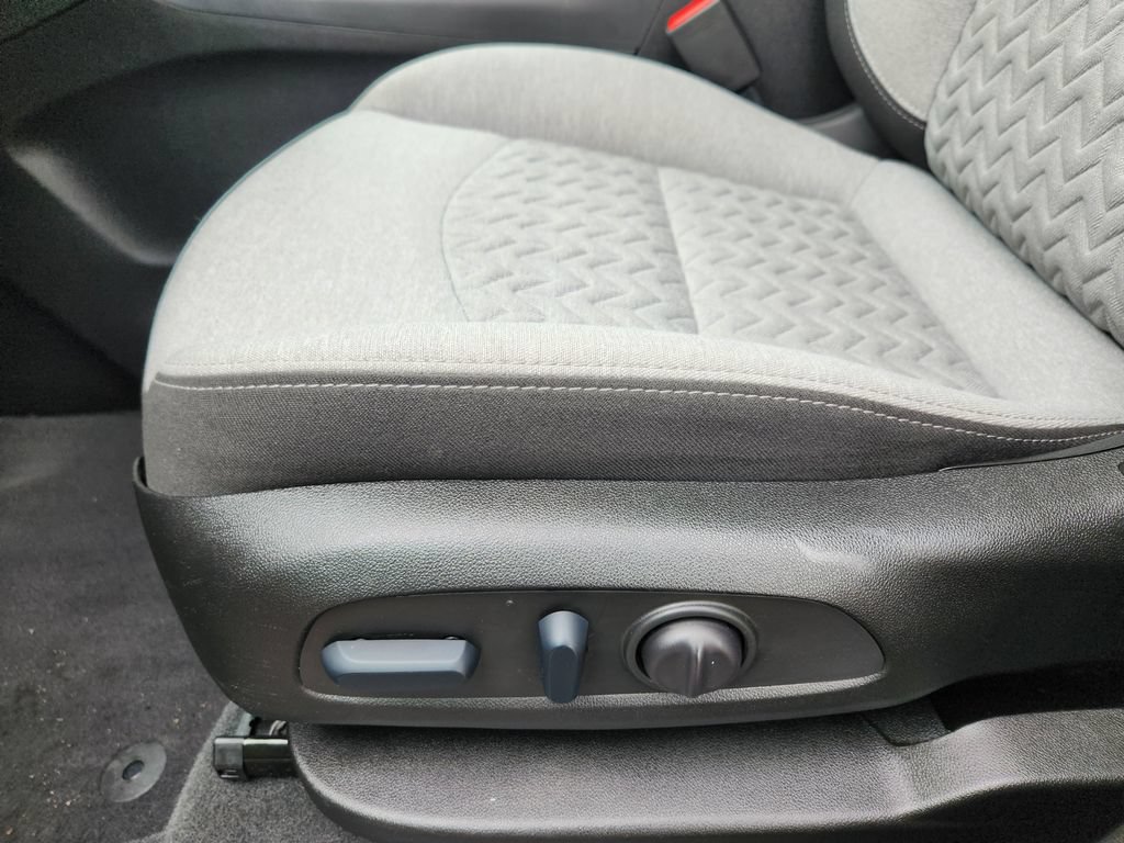 Used 2022 Chevrolet Equinox LT FWD image 15
