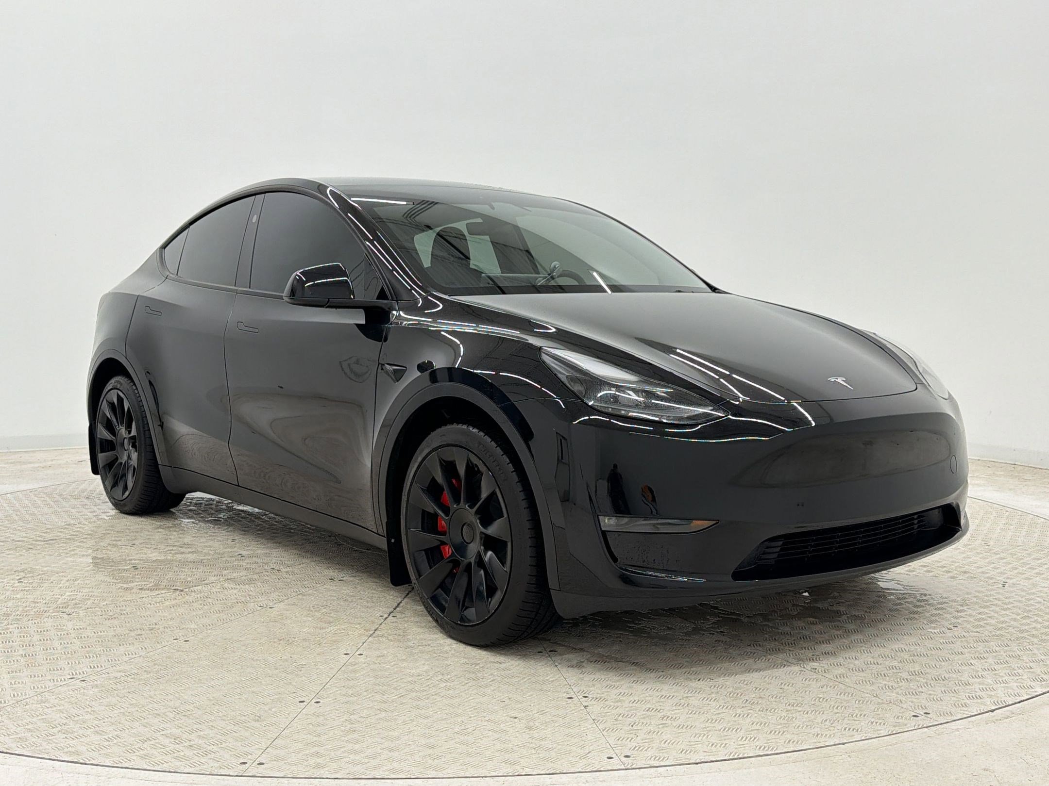 Used 2024 Tesla Model Y Long Range AWD/4WD image 7