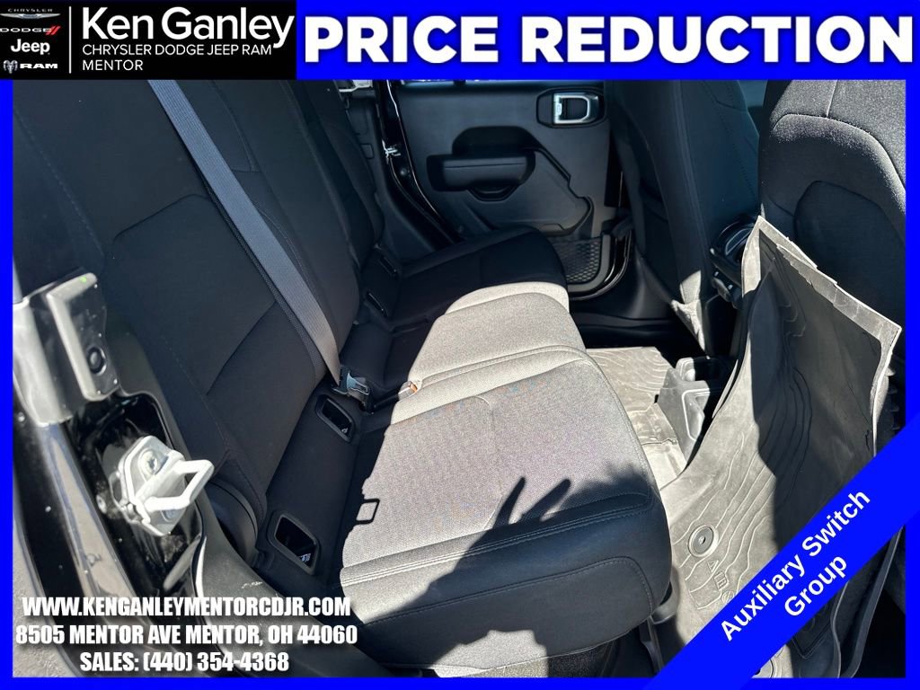 Certified 2022 Jeep Gladiator Willys image 24