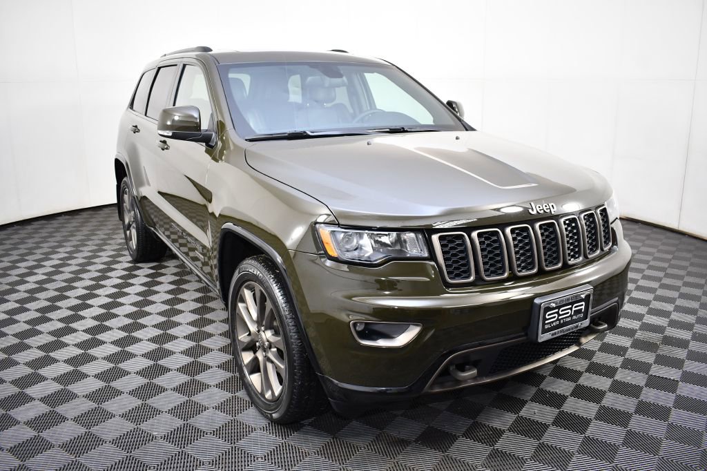 Used 2016 Jeep Grand Cherokee Limited 75th Anniversary image 3