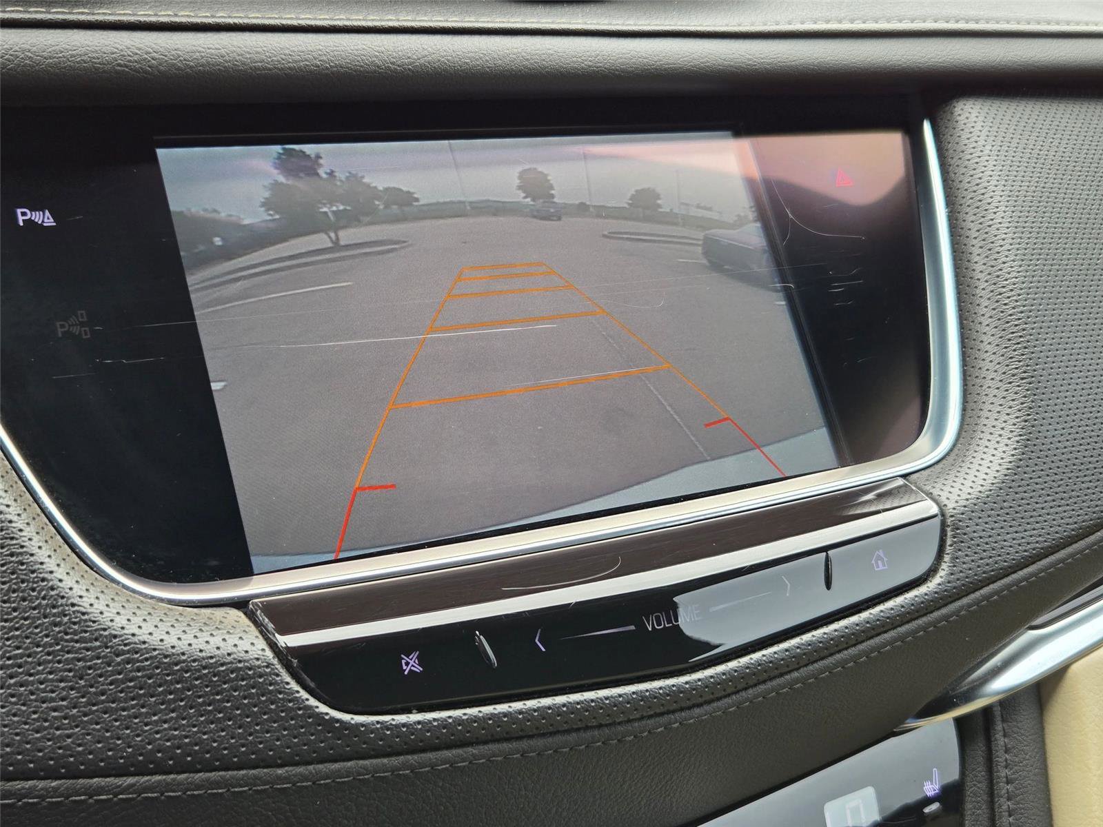 Used 2017 Cadillac XT5 Premium Luxury FWD image 19