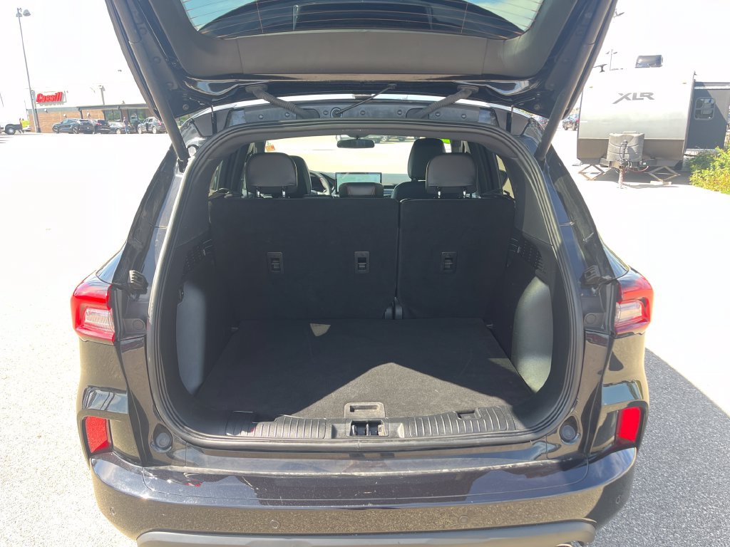 Used 2024 Ford Escape ST-Line w/ Tech Pack #1 AWD/4WD image 30