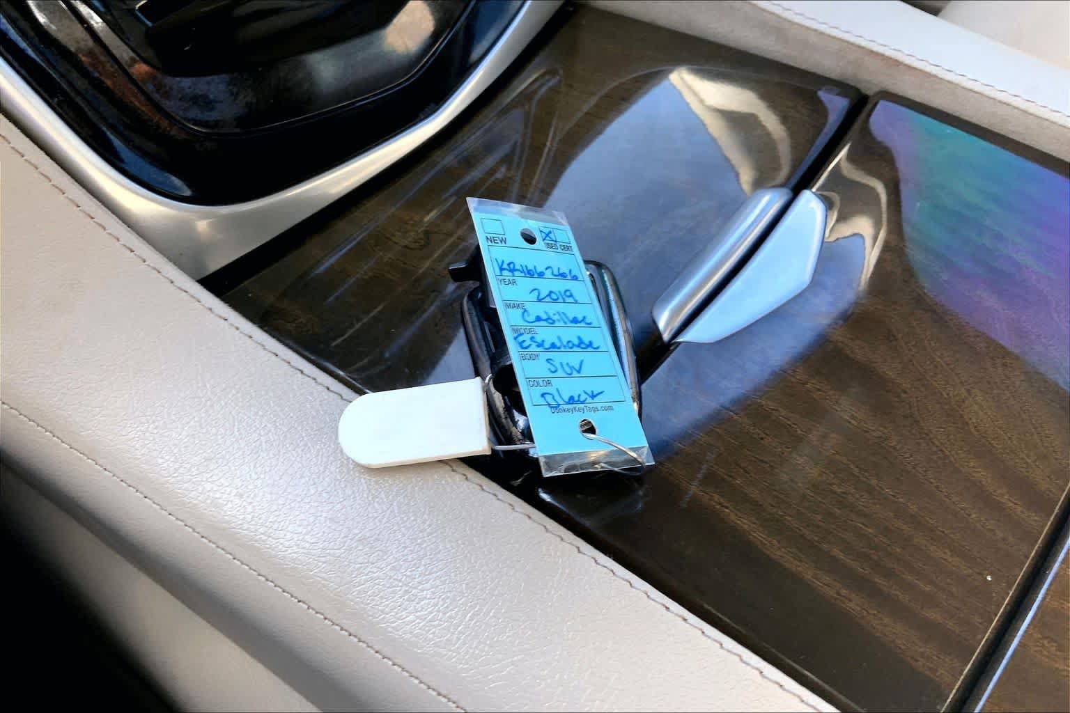 Certified 2019 Cadillac Escalade Premium Luxury RWD image 15