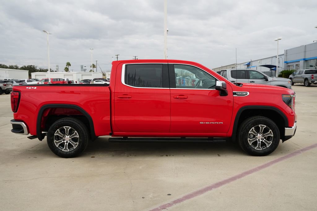 New 2026 GMC Sierra 1500 SLE image 4