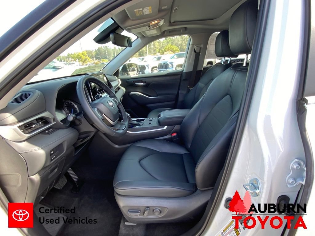 Certified 2026 Toyota Highlander XLE AWD/4WD image 32