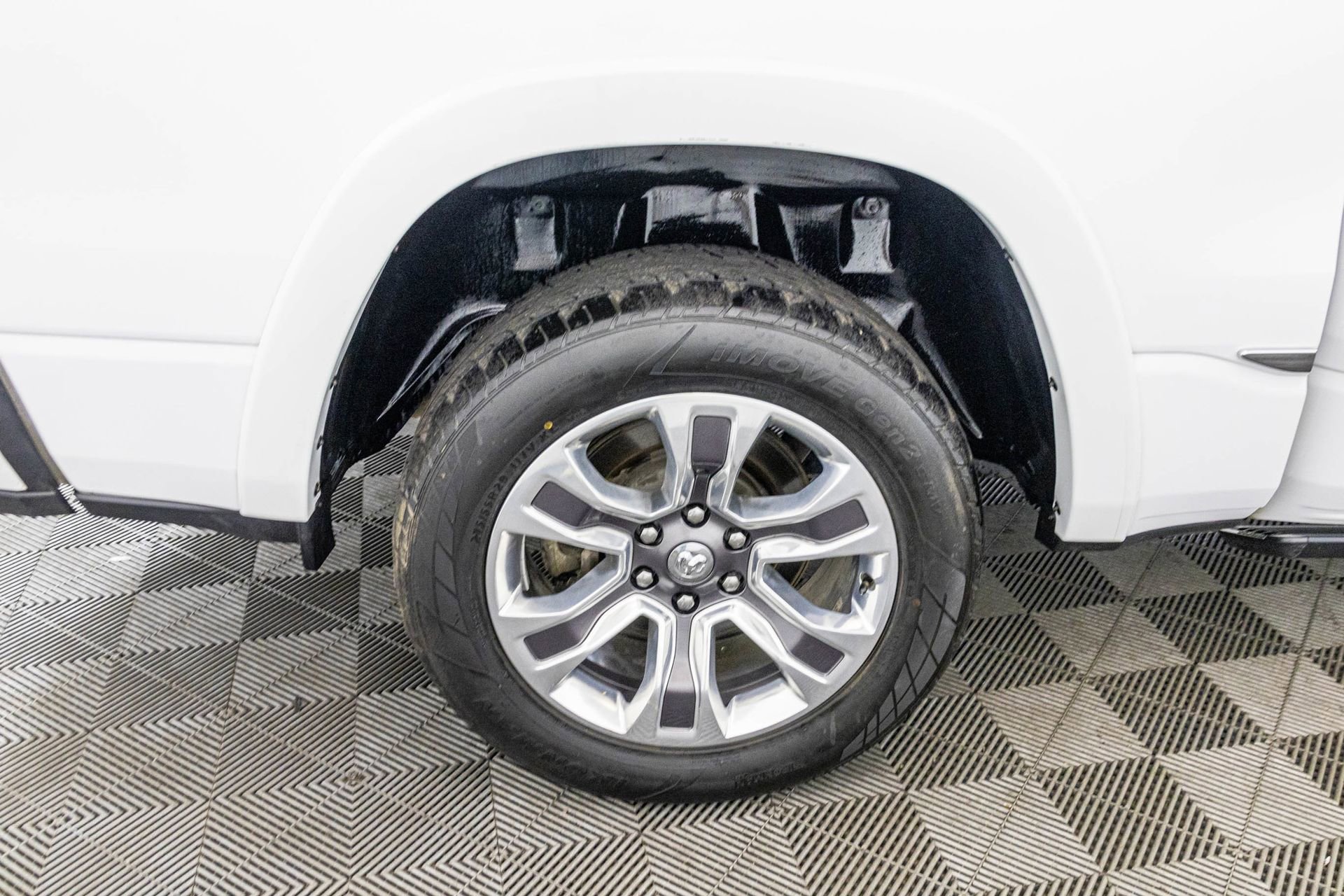 Used 2023 RAM 1500 Limited w/ Body Color Bumper Group image 45