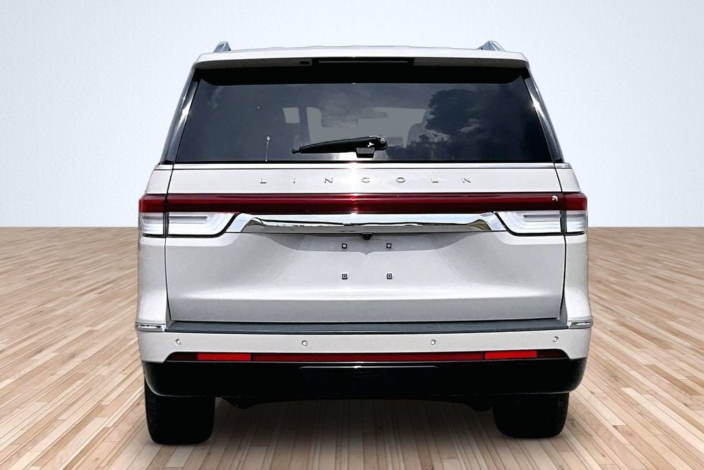 Used 2022 Lincoln Navigator Reserve AWD/4WD image 9