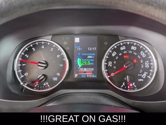 Used 2022 Toyota RAV4 LE AWD/4WD image 32