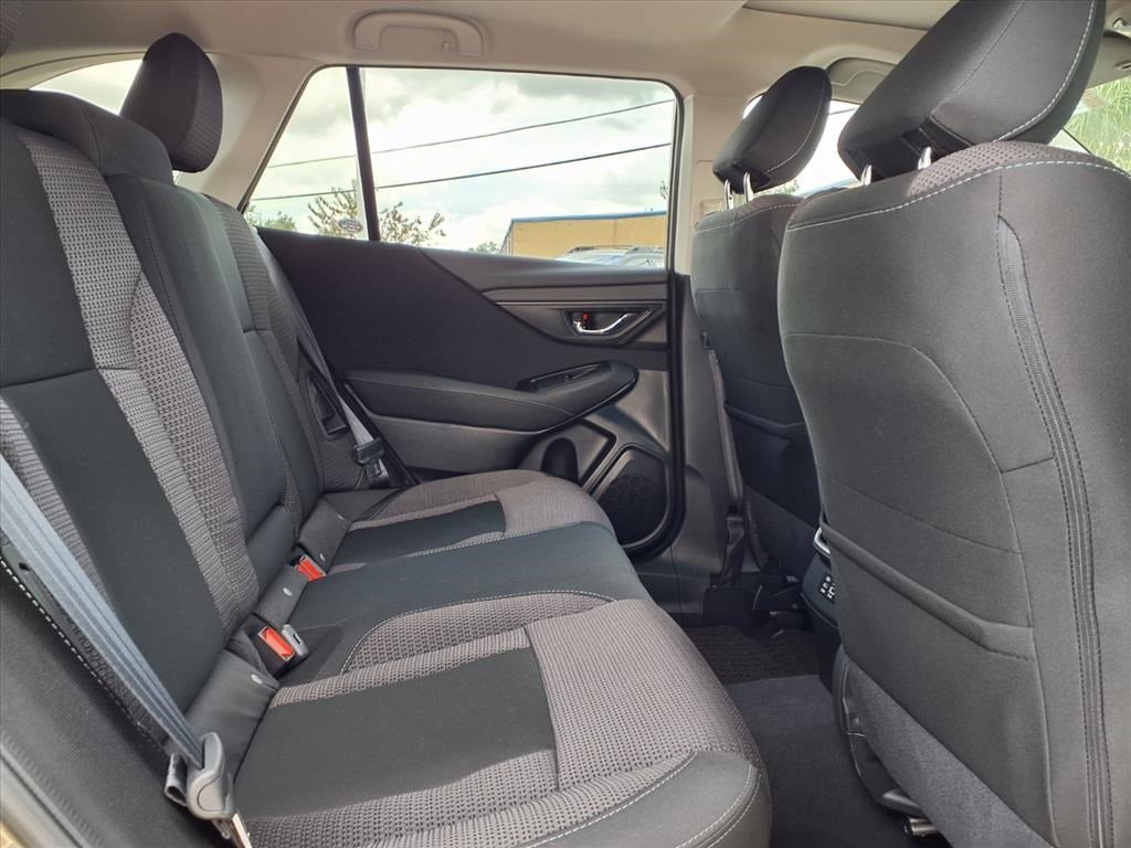 Used 2025 Subaru Outback Premium image 7