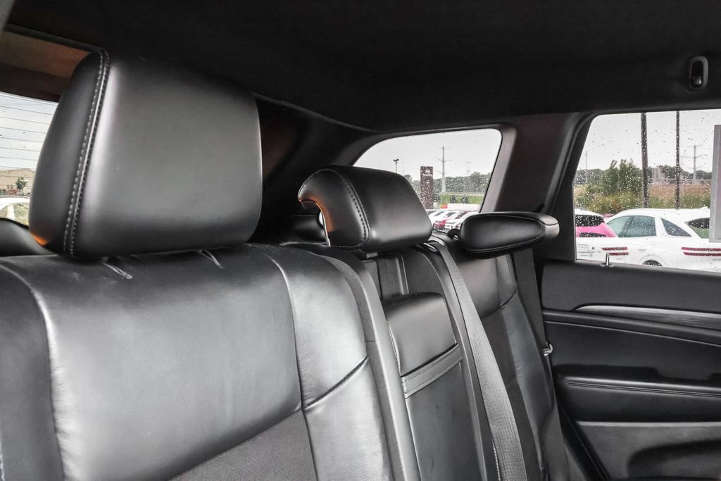 Used 2019 Jeep Grand Cherokee Altitude AWD/4WD image 34