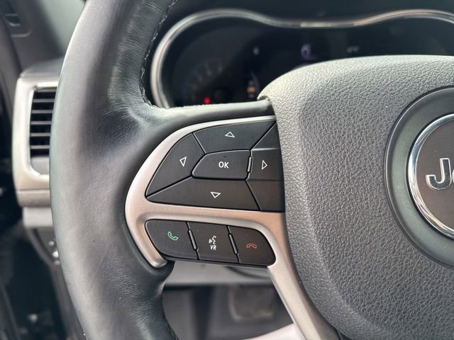 Used 2018 Jeep Grand Cherokee Laredo w/ Security & Convenience Group image 16