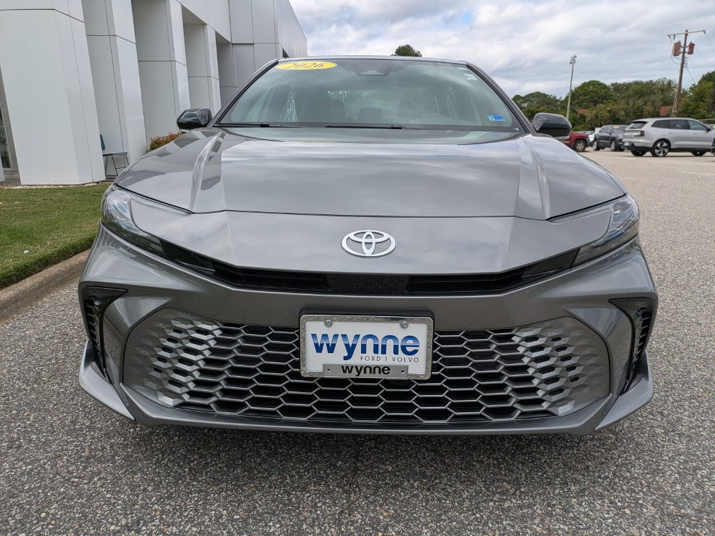Used 2026 Toyota Camry XSE FWD image 9